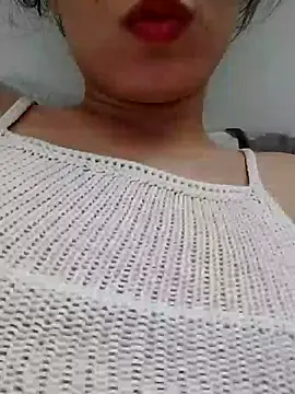 saraaxx1 online show from 07.05.26