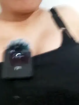 saraaxx1 online show from 08.05.26