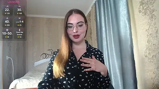 Leila Kissyu online show from 04.26.26