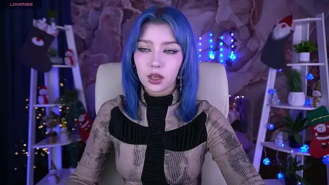 SelenaIris online show from 12.22.25