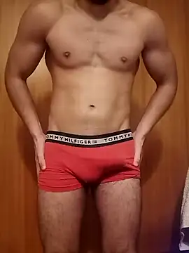 Snapshot of LucianDraven chatting on 03.08.25 LucianDraven online show from 03.08.25