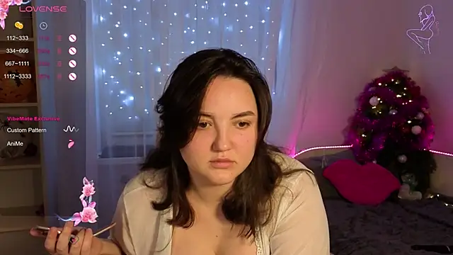 MiraLuccian online show from 01.12.26