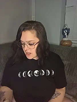 Saucy-Serenity online show from 10.21.25