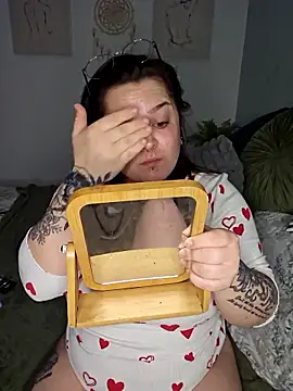 Saucy-Serenity online show from 01.05.26