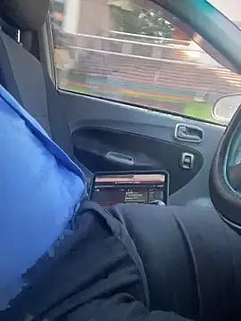 dam-her-boy online show from 09.13.25