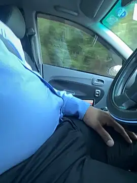 dam-her-boy online show from 10.14.25