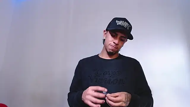 Snapshot of Monkey_uchiha777 chatting on 01.14.26 Monkey uchiha777 online show from 01.14.26