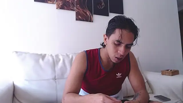 Snapshot of Monkey_uchiha777 chatting on 02.09.26 Monkey uchiha777 online show from 02.09.26