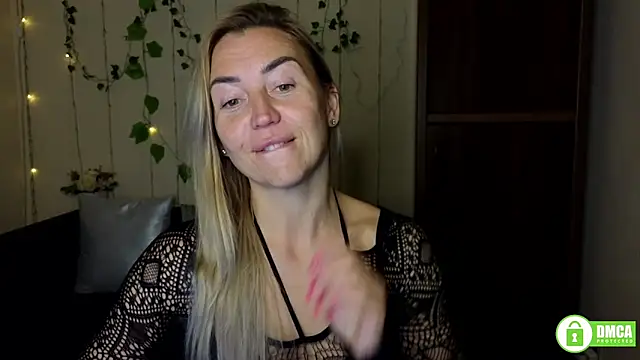 Kiss julli88I online show from 09.28.25