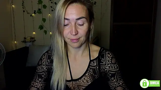 Kiss julli88I online show from 10.04.25