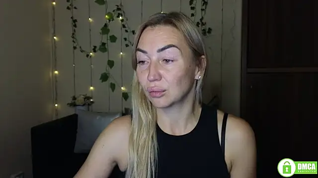 Kiss julli88I online show from 10.10.25