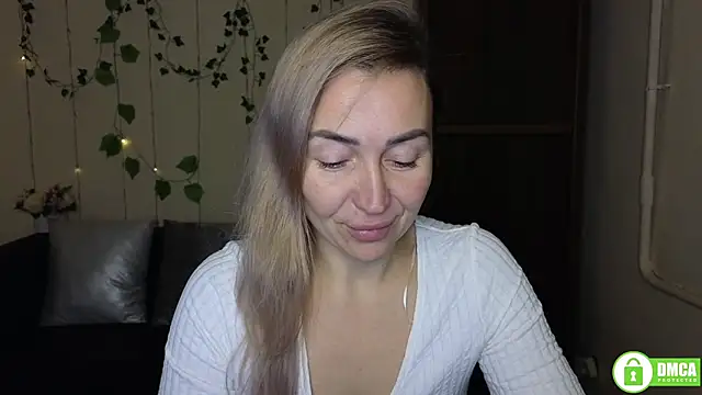 Kiss julli88I online show from 12.14.25