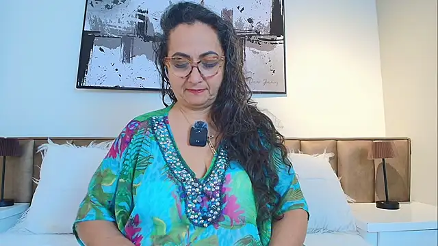 AlessandraLeroy online show from 05.10.26