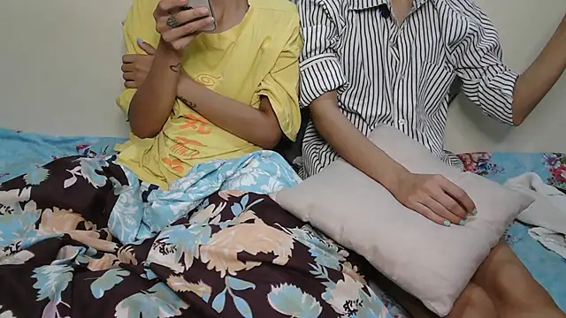 Snapshot of NaughtyThrouple007 chatting on 11.01.25 NaughtyThrouple007 online show from 11.01.25