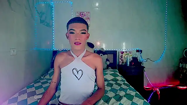 KimberlyXtreme online show from 10.30.25