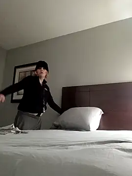 KITTYBOOBOOFUXX online show from 12.03.25