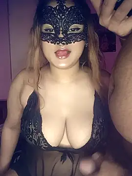 Snapshot of Young_couple6969 chatting on 10.07.25 Young couple6969 online show from 10.07.25