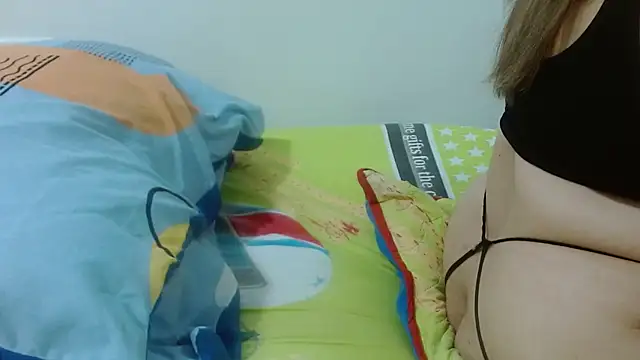 Milena Foox online show from 10.30.25