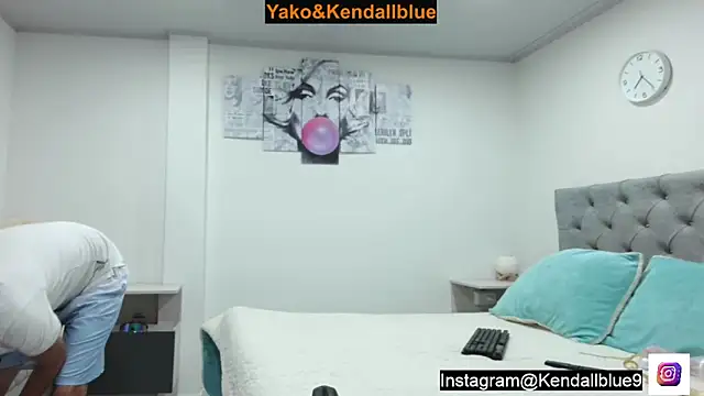 Snapshot of kendallblue_ chatting on 10.20.25 kendallblue online show from 10.20.25