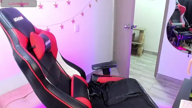 LindaSilverstone online show from 11.19.25