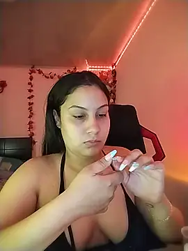 Snapshot of esmeralda_jadees chatting on 05.21.26 esmeralda jadees online show from 05.21.26