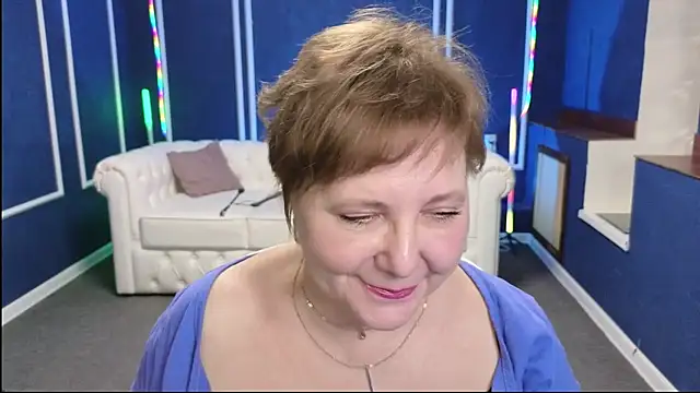 Snapshot of Kira_Kenet chatting on 03.21.25 Kira Kenet online show from 03.21.25
