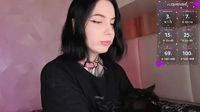 Snapshot of yourvodka chatting on 05.19.26 yourvodka online show from 05.19.26