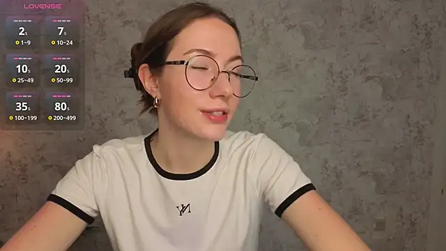 Kira mindnes online show from 10.17.25