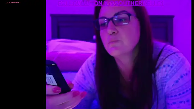 SouthernElle1 online show from 09.30.25