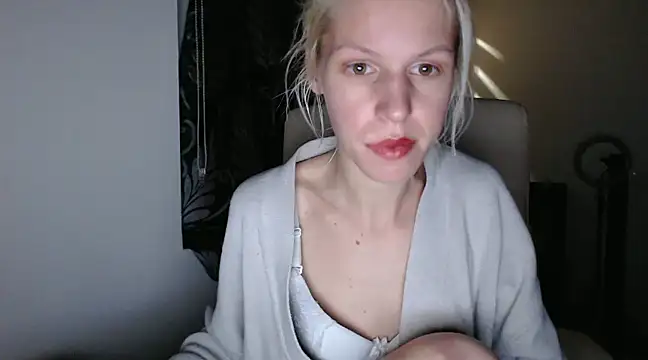 ElssaRush online show from 03.14.25