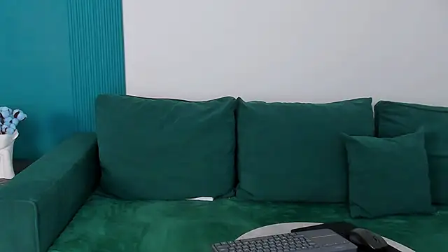 Maya Rogerss online show from 03.22.25