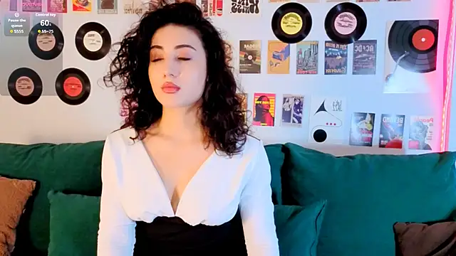 Maya Rogerss online show from 07.14.26