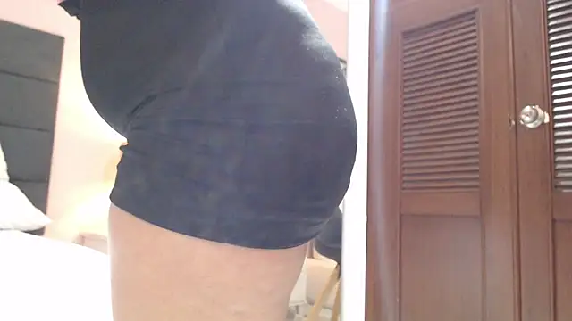 Snapshot of SophiaQueens chatting on 03.16.25 SophiaQueens online show from 03.16.25
