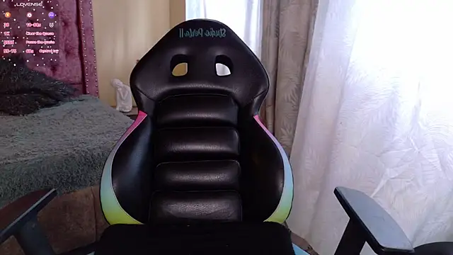 Snapshot of sweet__thang chatting on 10.28.25 sweet thang online show from 10.28.25