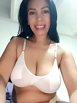 DaphneRosses online show from 03.16.26