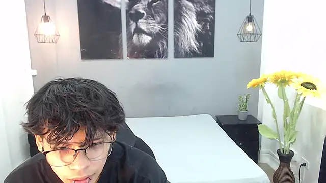 Snapshot of Draco_collins chatting on 03.16.25 Draco collins online show from 03.16.25