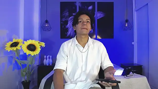Snapshot of Draco_collins chatting on 10.15.25 Draco collins online show from 10.15.25