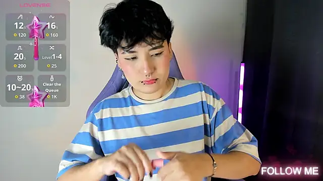 emma cute7 online show from 12.23.25