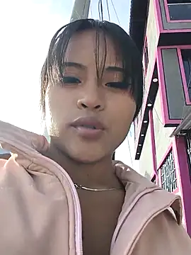 bella warzon online show from 10.19.25