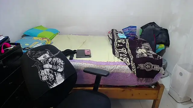 Snapshot of freyaa_sorcerees chatting on 03.11.25 freyaa sorcerees online show from 03.11.25