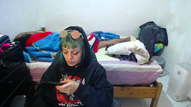 Snapshot of freyaa_sorcerees chatting on 03.11.25 freyaa sorcerees online show from 03.11.25