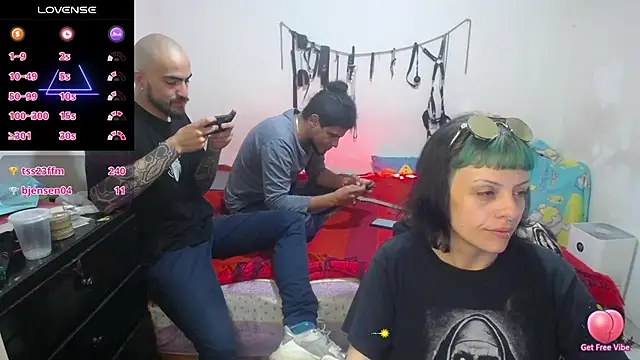 Snapshot of freyaa_sorcerees chatting on 03.19.25 freyaa sorcerees online show from 03.19.25