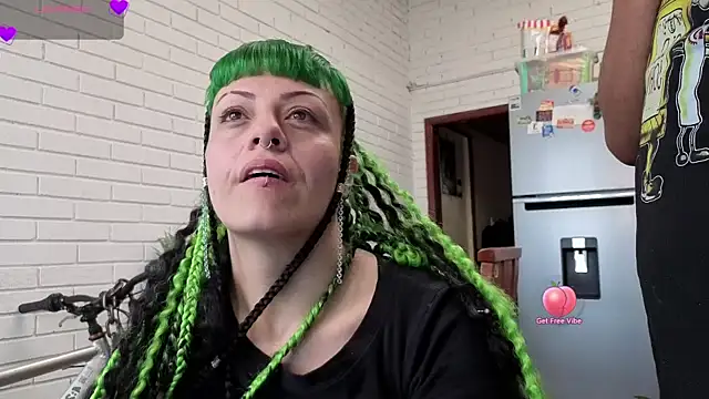 Snapshot of freyaa_sorcerees chatting on 09.14.25 freyaa sorcerees online show from 09.14.25