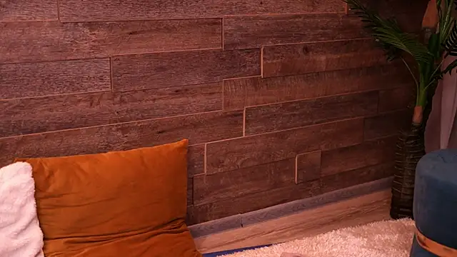 TanyaVonDe online show from 10.04.25