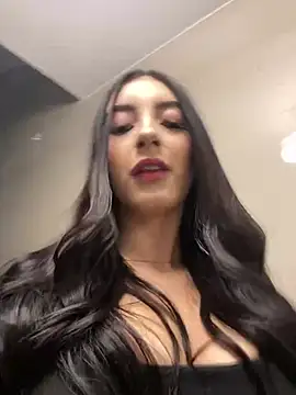 Snapshot of MagieeThomson chatting on 01.15.26 MagieeThomson online show from 01.15.26