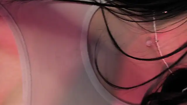 Snapshot of MagieeThomson chatting on 03.06.26 MagieeThomson online show from 03.06.26