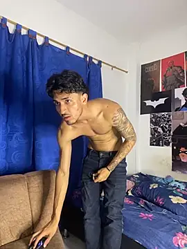 Snapshot of Zayn_kane chatting on 09.09.25 Zayn kane online show from 09.09.25