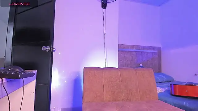 Snapshot of Zayn_kane chatting on 09.13.25 Zayn kane online show from 09.13.25