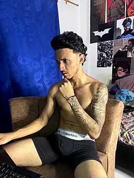 Snapshot of Zayn_kane chatting on 09.15.25 Zayn kane online show from 09.15.25