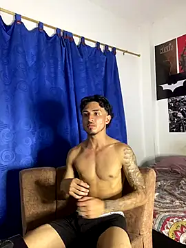 Snapshot of Zayn_kane chatting on 10.02.25 Zayn kane online show from 10.02.25